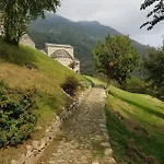 Residenza La Cascata Апартаменты Калольциокорте