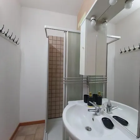 דירה Residenza La Cascata קאלולציוקורטה