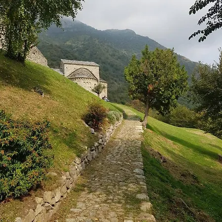 Residenza La Cascata דירה קאלולציוקורטה