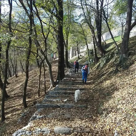 Residenza La Cascata Калольциокорте
