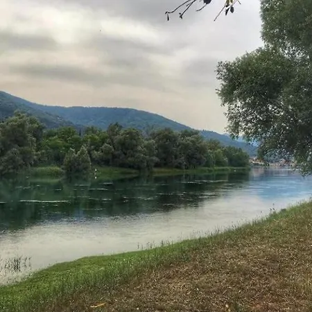 公寓 Residenza La Cascata *