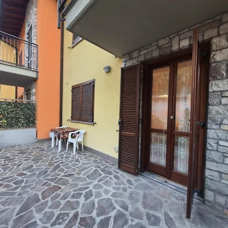 Residenza La Cascata 公寓 *